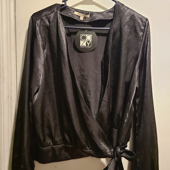NWT Cozy Casual Black Wrap Blouse - Picture 2 of 5